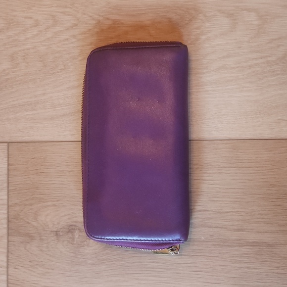 Tory Burch Purple Wallet - Picture 3 of 3